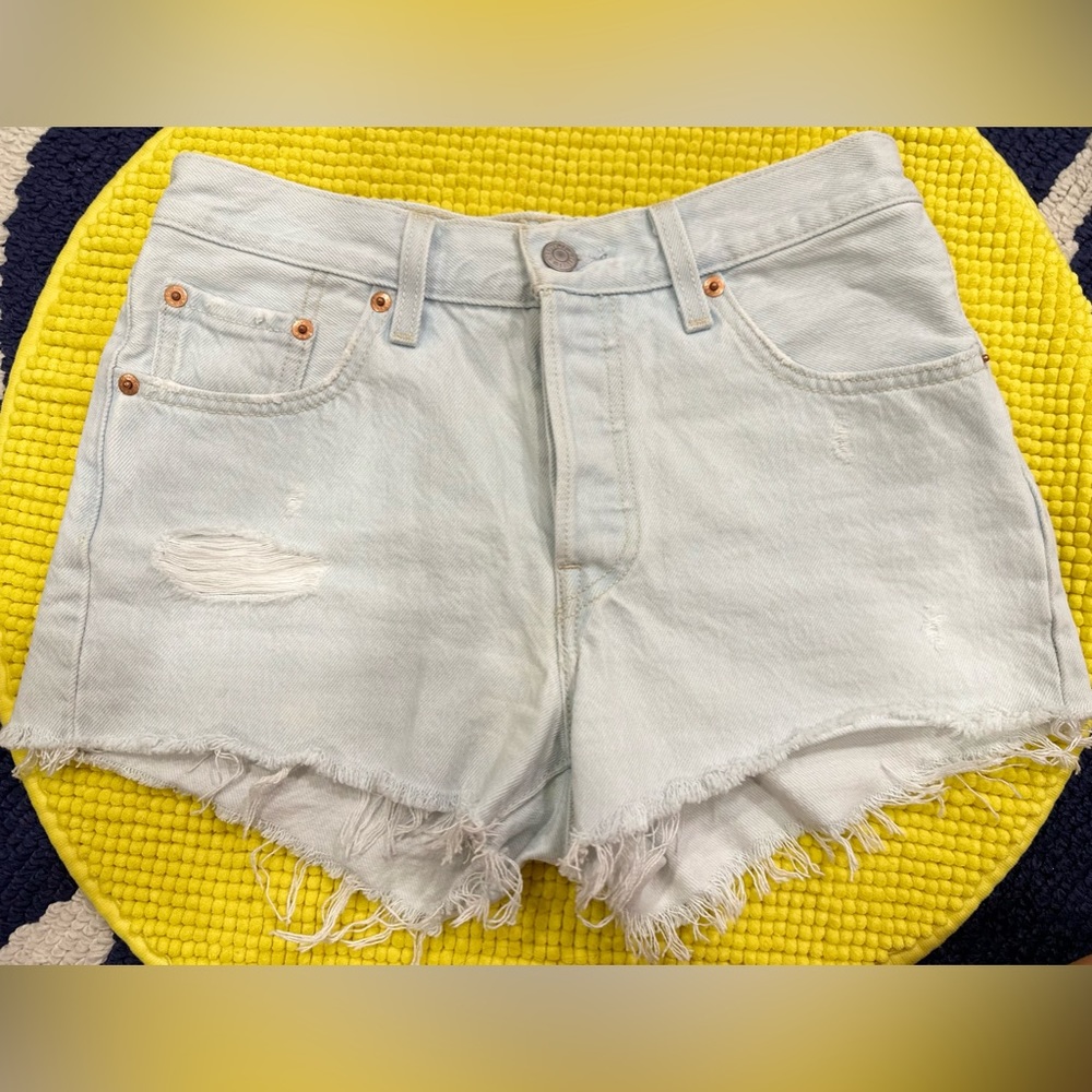 Levi’s denim shorts